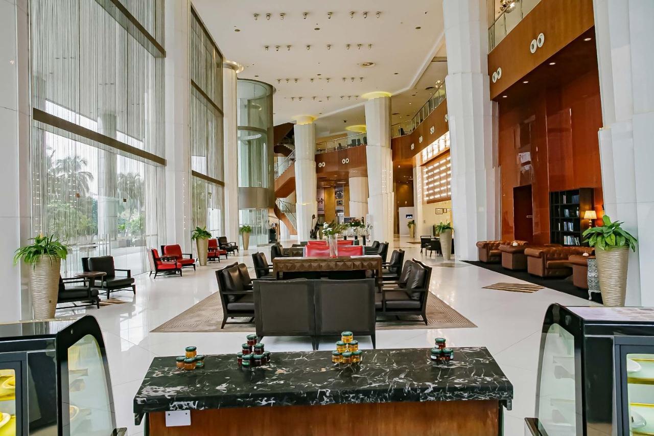 เดอะ ลากอส คอนติเนนตัล โฮเต็ล Hotel ภายนอก รูปภาพ Lobby