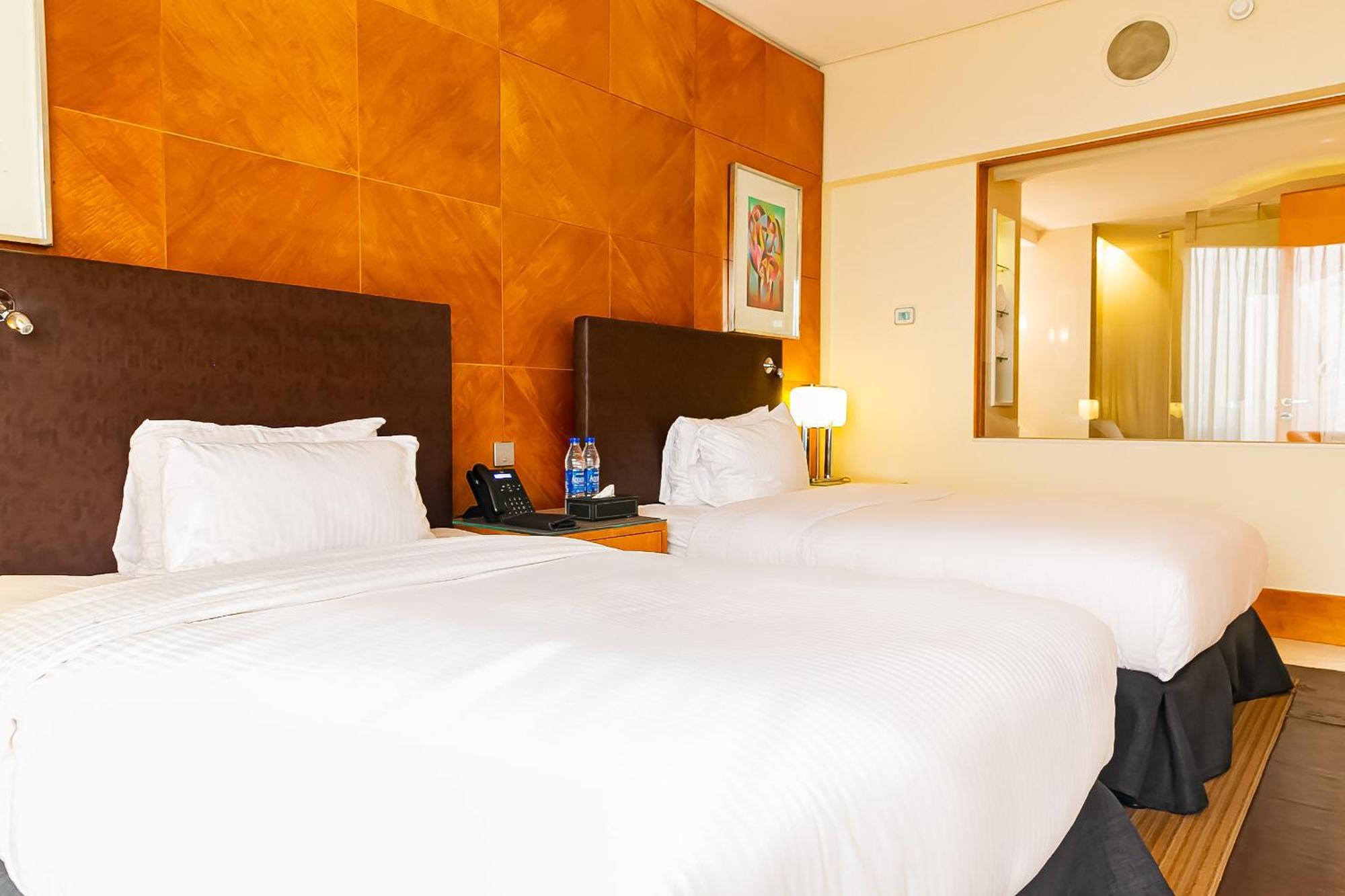 เดอะ ลากอส คอนติเนนตัล โฮเต็ล Hotel ภายนอก รูปภาพ